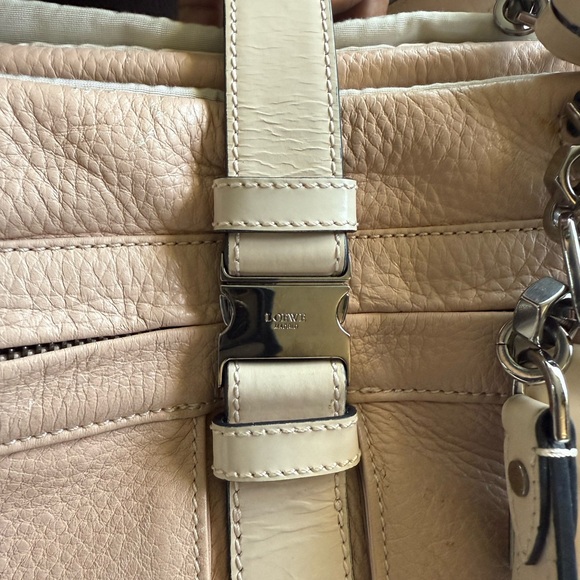 LOEWE Lola Luxury Elegant Pale Pink Quality Leather Bag $3k Bag - Picture 9 of 16